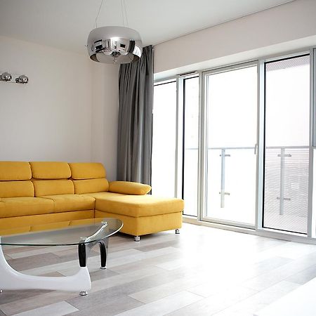 Super-Apartamenty International Fair Познань Экстерьер фото