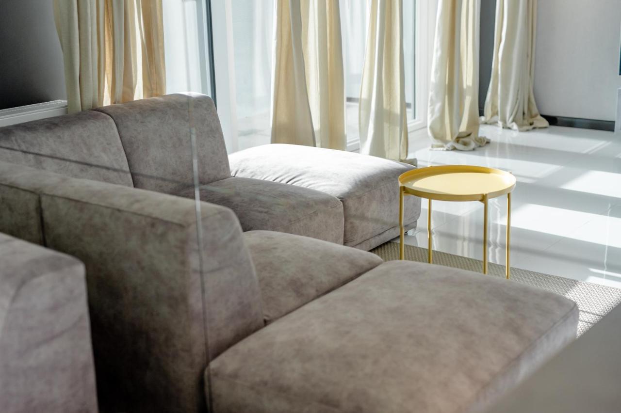 Super-Apartamenty International Fair Познань Экстерьер фото