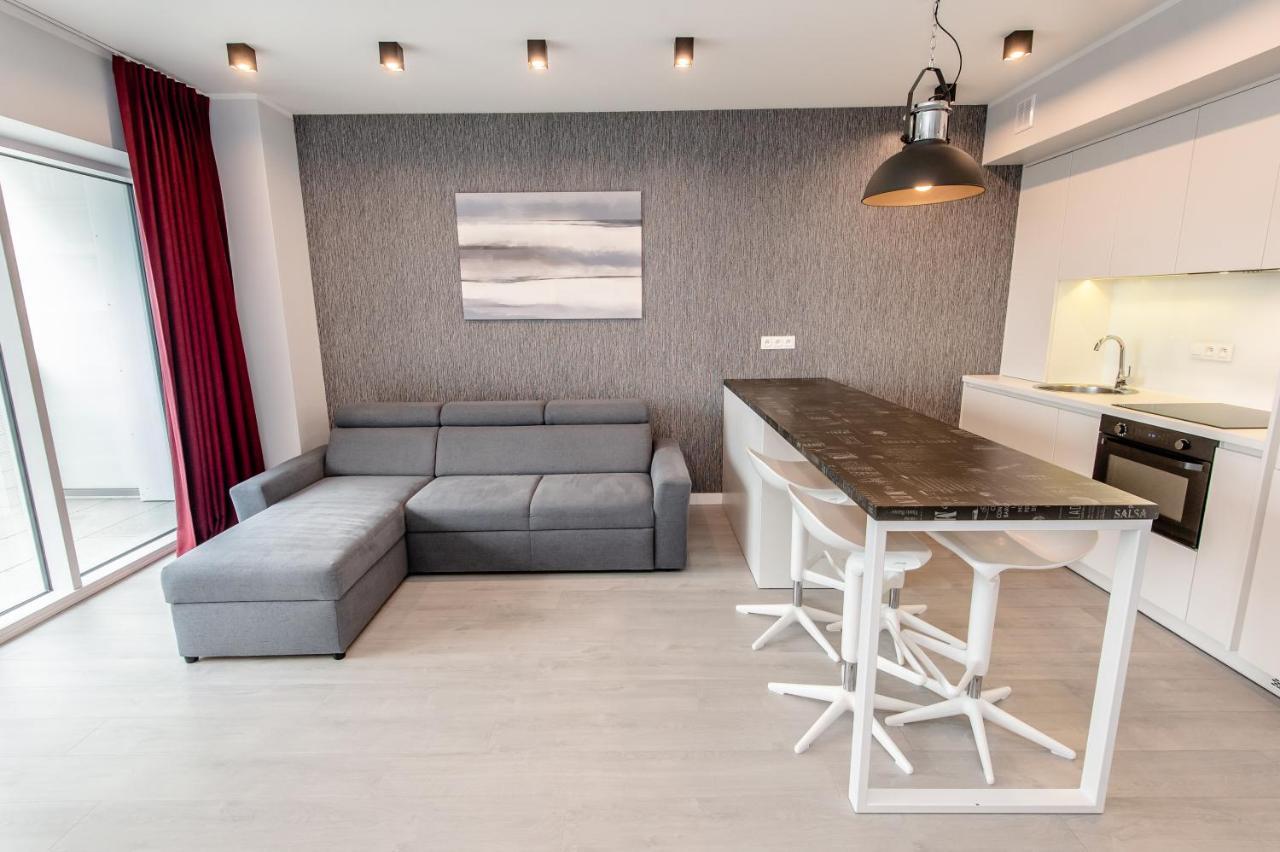 Super-Apartamenty International Fair Познань Экстерьер фото