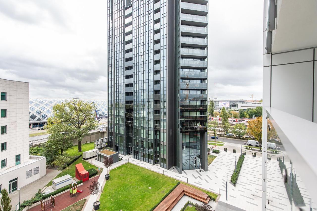 Super-Apartamenty International Fair Познань Экстерьер фото