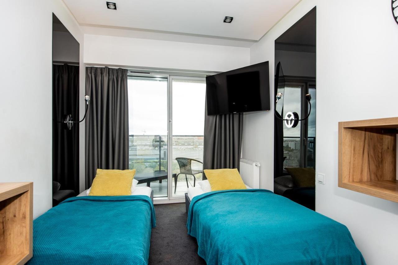 Super-Apartamenty International Fair Познань Экстерьер фото