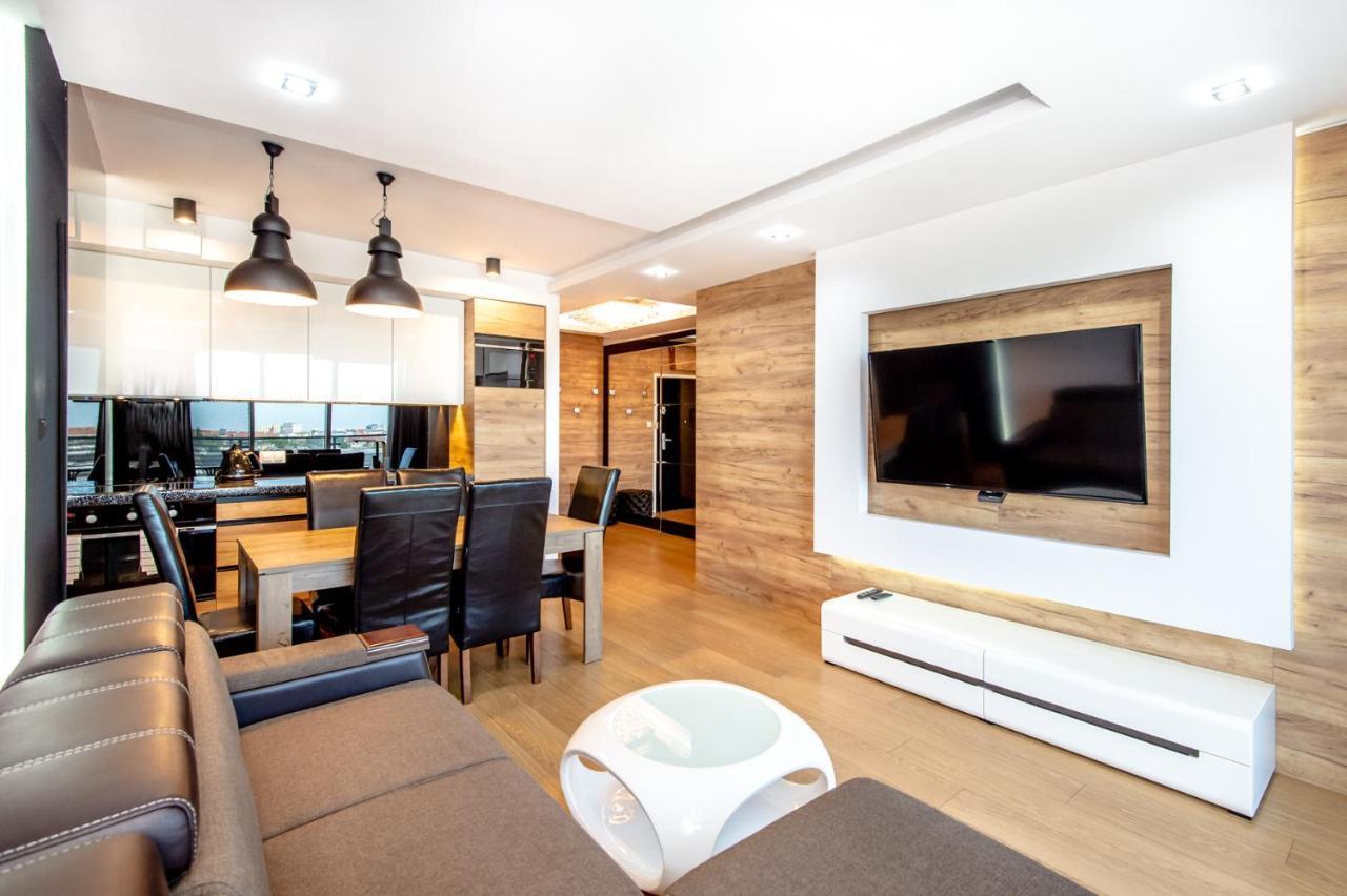 Super-Apartamenty International Fair Познань Экстерьер фото
